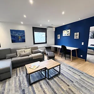 https://166-urban-luxury-apartment-in-center-of.fr-paris.fr